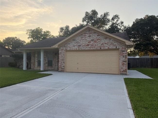 Photo - 3815 Avenue R