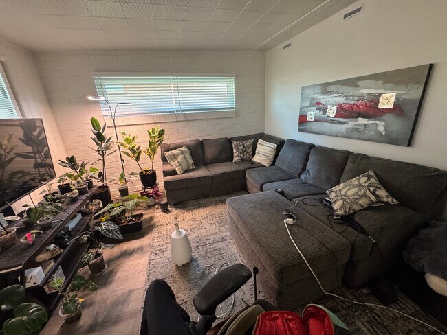 Photo - 415-423 E 5600 S Unidad 423 East 5600 South