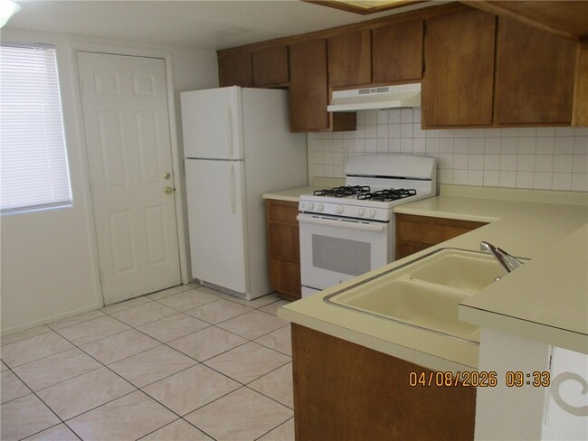 Photo - 827 Baseline Rd