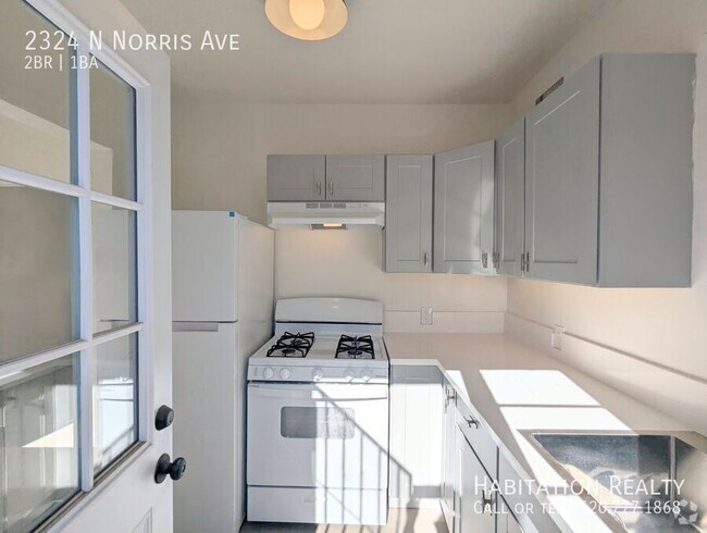 Building Photo - Remodeled 2Bed/1Bath, near the U of A near... Rental