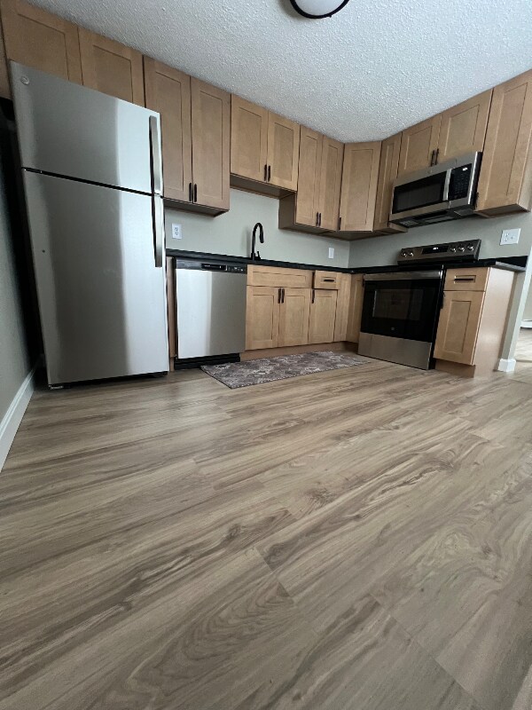 Building Photo - 175 Willard St