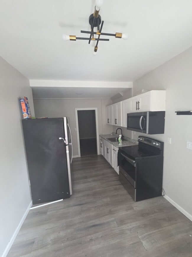 Building Photo - 1807 Luzerne St Rental