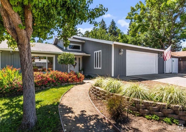 Building Photo - 8056 Hoopes Dr Rental