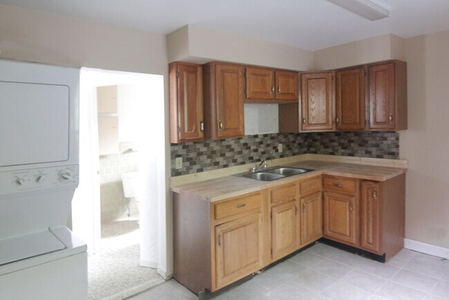 Photo - 327 West St Unidad 2
