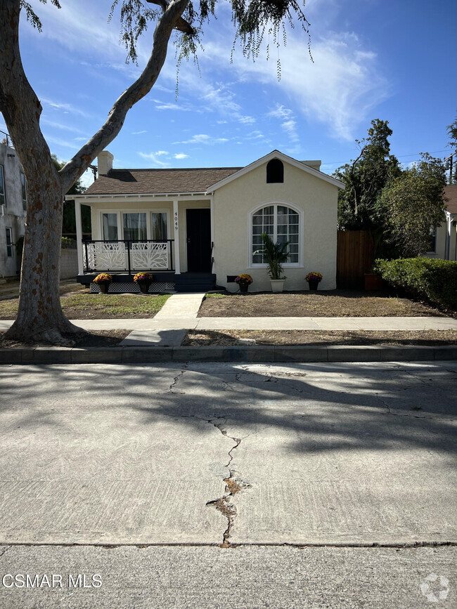 Building Photo - 4049 Colonial Ave Rental