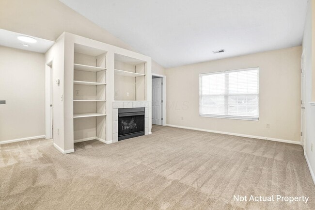 4913 Stratford Pine Ln