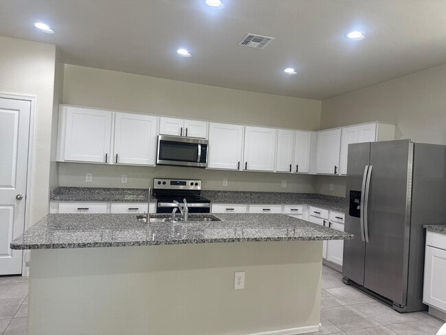 Photo - 35963 W San Alvarez Ave