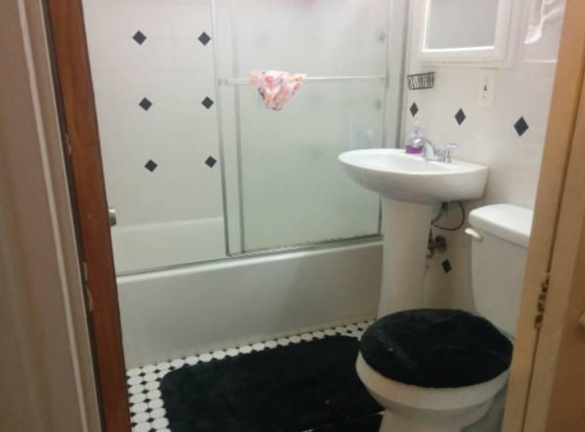 2060 Commonwealth Ave Condo Condo for Rent in Boston, MA