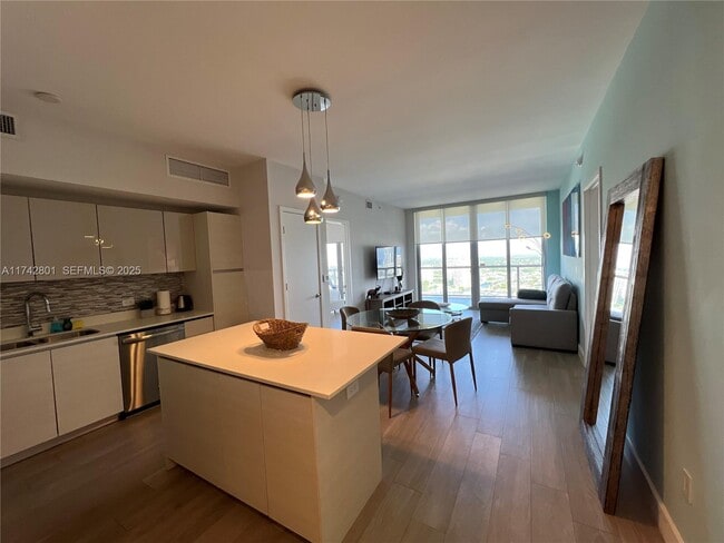 Building Photo - 2600 E Hallandale Beach Blvd Unit T3110