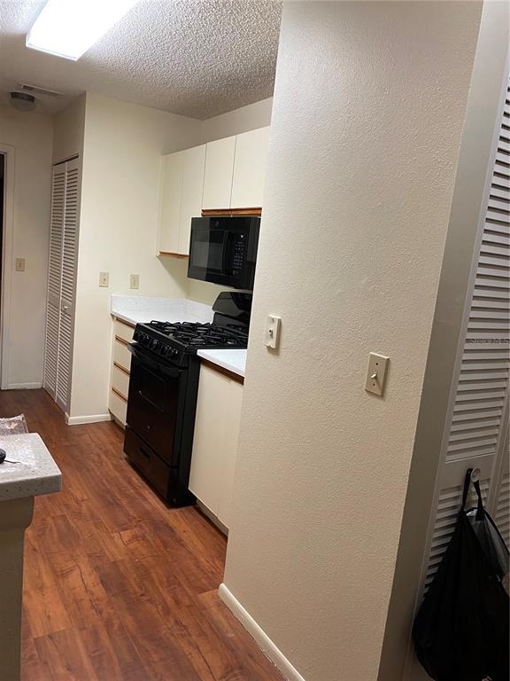 Photo - 1311 Azalea Way