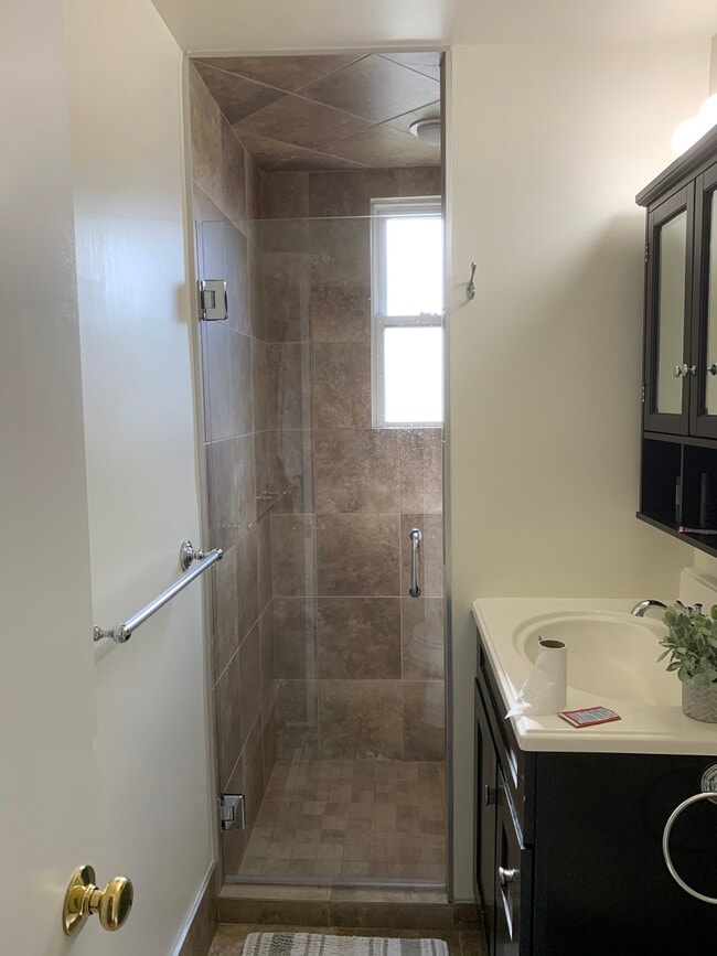520 Medford St Unit 2