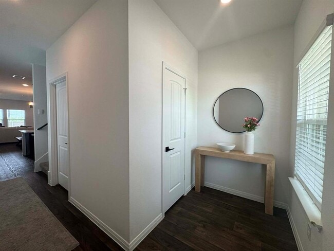 Photo - 154 Arroyo Sweetwood Cir