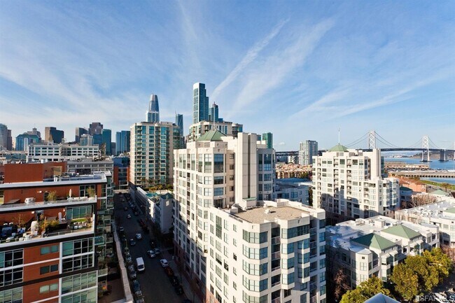 Photo - 88 King St Unit #921