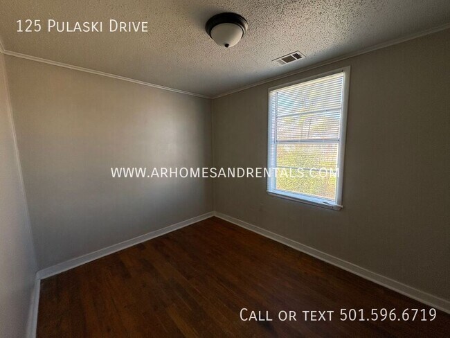 Photo - 125 Pulaski Dr