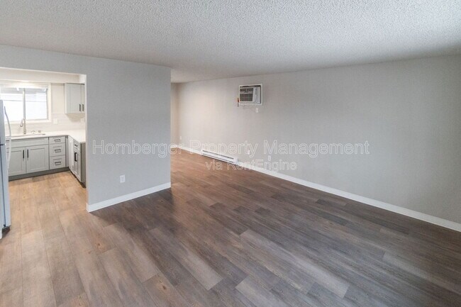 Photo - 10119 E Empire Ave