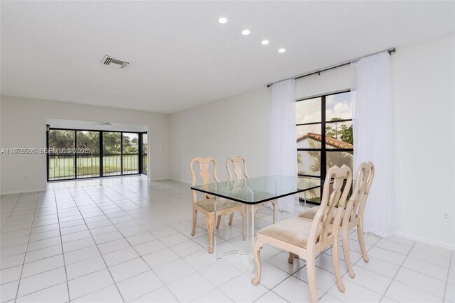 21529 Cypress Hammock Dr Unit 35J