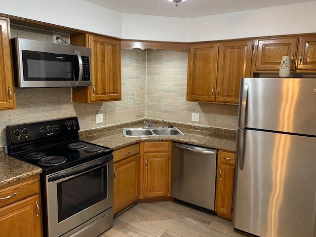 Photo - 2109 W 45th St