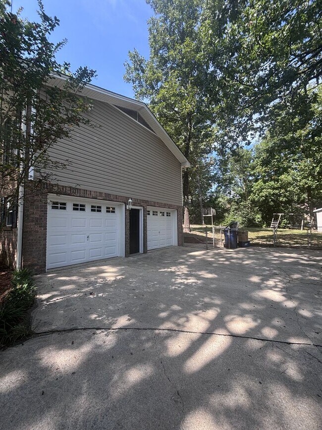 Photo - Spacious 4 Bed 2 Bath Home Zoned For Alabaster Schools