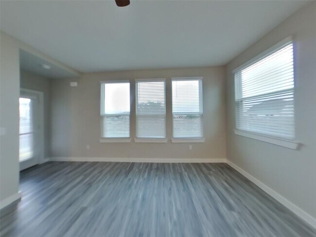 Photo - 1741 Mexican Heather Dr