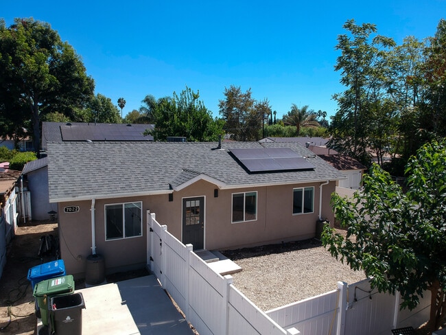 Building Photo - 7022 Crebs Ave Rental