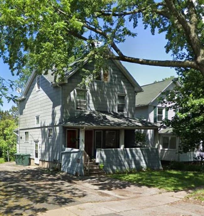 Building Photo - 80 Rand St Unit 80 Rand St-DN