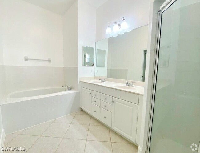 Building Photo - 7892 Sanctuary Cir Unit 1 Rental