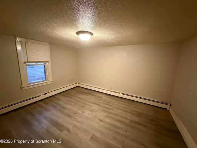 Photo - 704 Hazle St