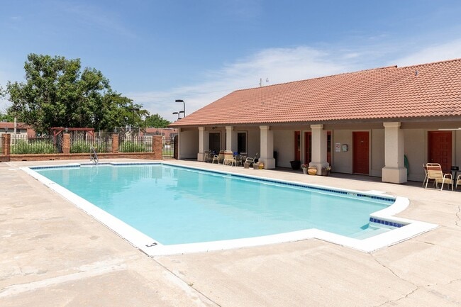 Photo - Aragon Apartments