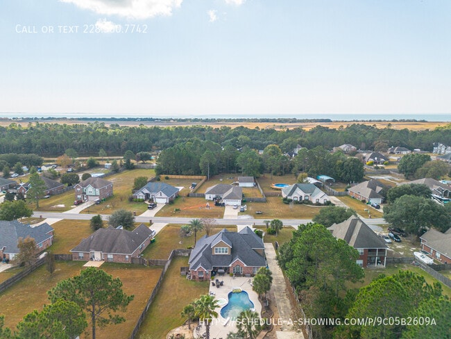 Photo - 1713 Shelby Ln