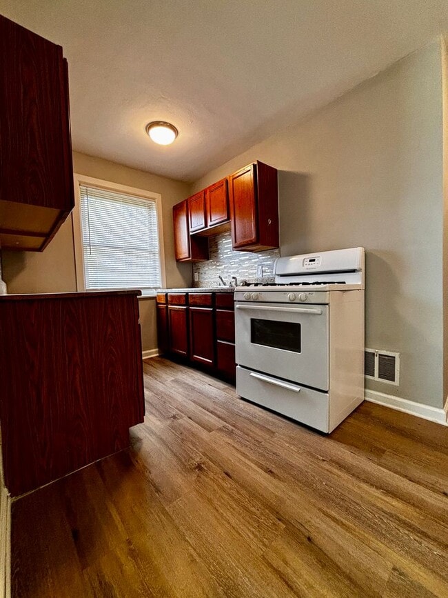 Photo - Newly Renovated 2 bedroom in Fairborn! Close to Wright Patt and I-675 Unit 231 - D