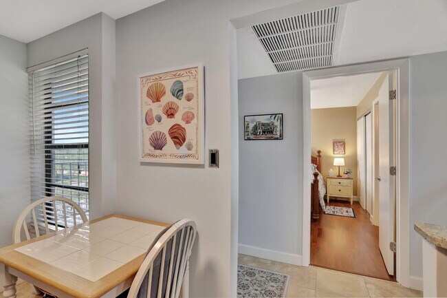 Photo - 4 Royal Palm Way Unit 6020