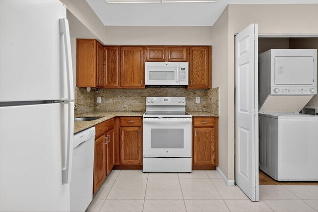 Photo - 14747 Cumberland Dr Unidad 3010