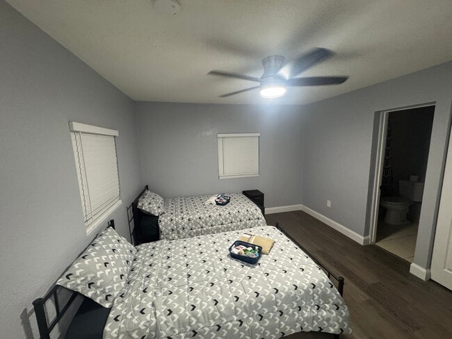 Photo - 2360 NW 6th Ct