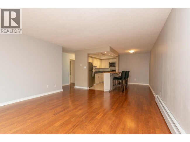 1235 W 15th Ave Unité 202