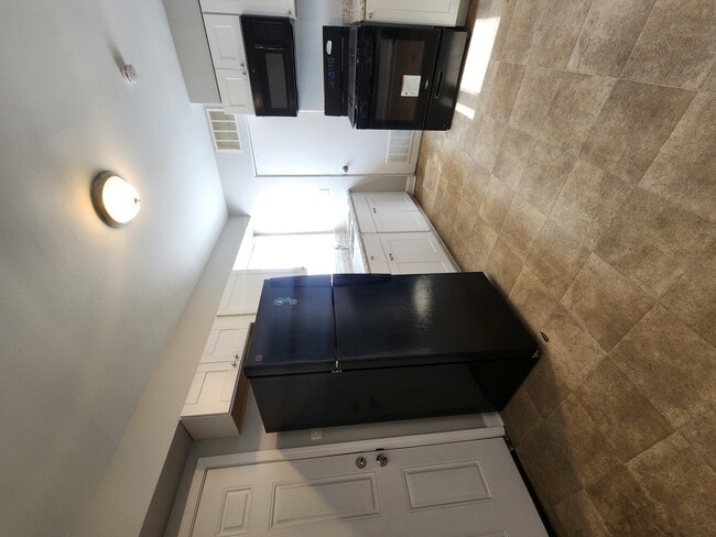 Photo - 1336 Wentworth Ave