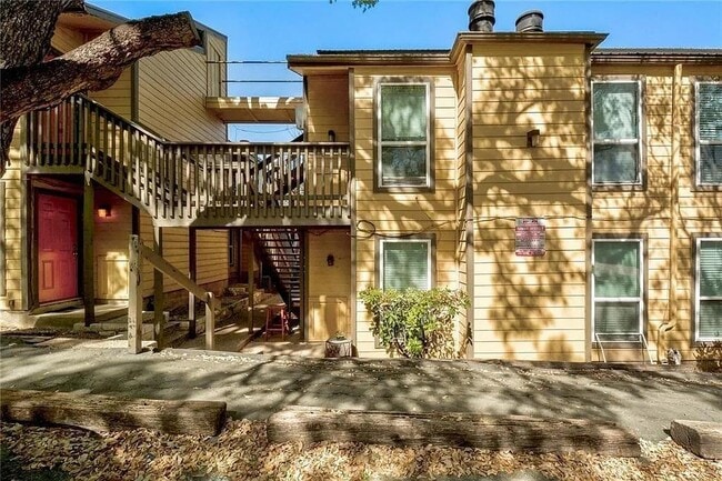 Building Photo - 1000 W 26th St Unit 109