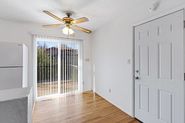 Photo - 2436 Launcelot Ct