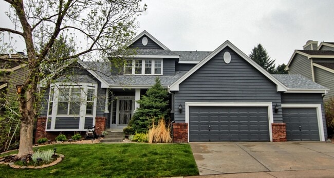 Building Photo - 5 bed 4 bath Parker home in Stonegate w/ master on 1st floor