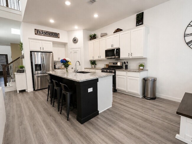 Photo - 17111 Crimson Crest Dr