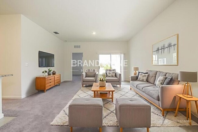 Photo - 1343 Dalkeith Cv