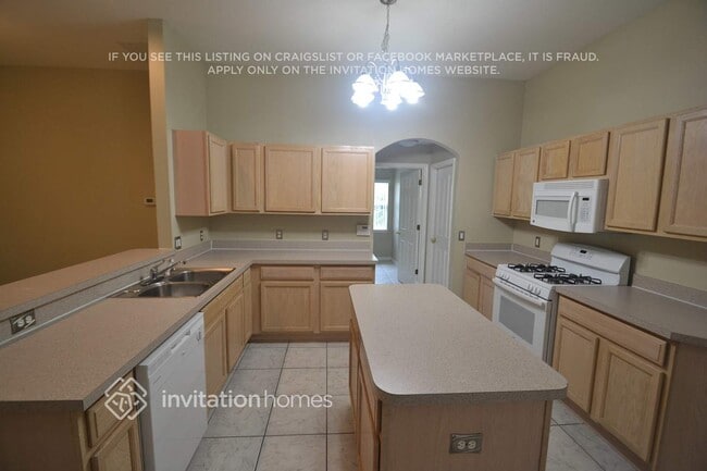 Photo - 1450 Ashbourne Way