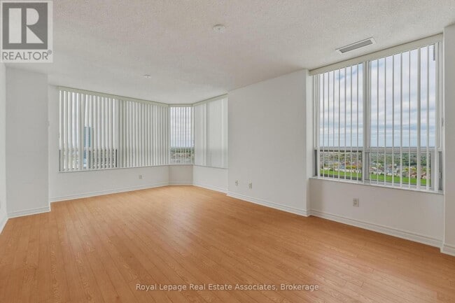 Photo - 25 Kingsbridge Garden Cir Unit 2424