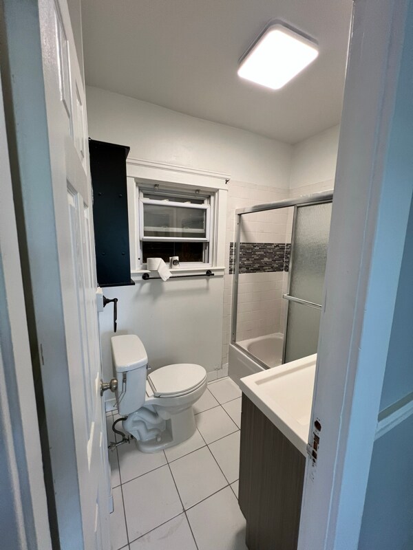 49 Central St Unit 1