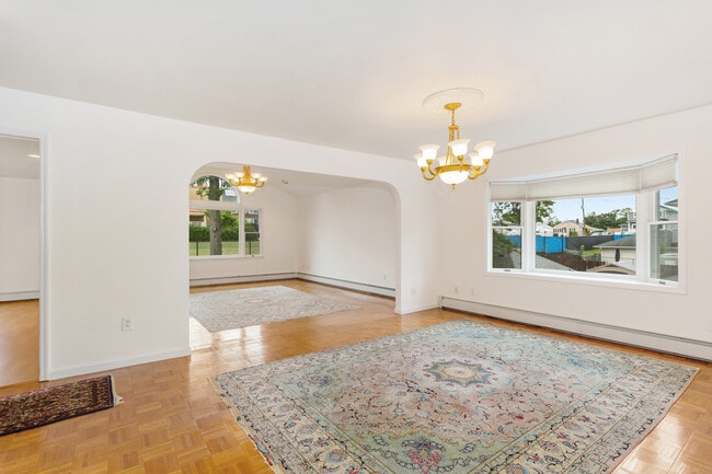 Photo - 130 N 7th St