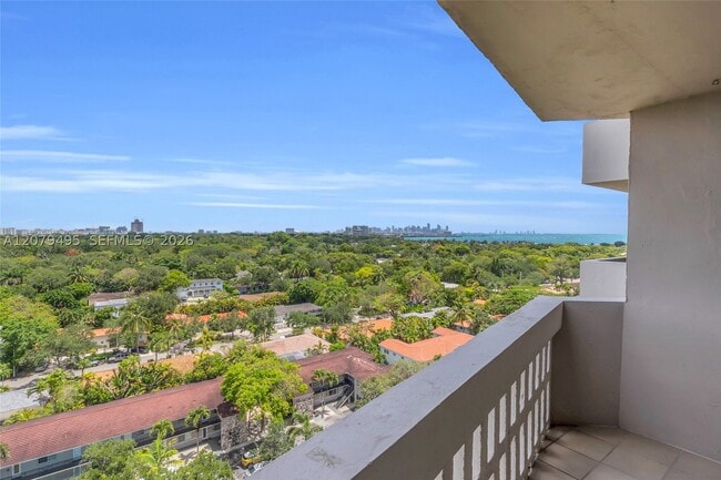 Building Photo - 90 Edgewater Dr Unit 1101