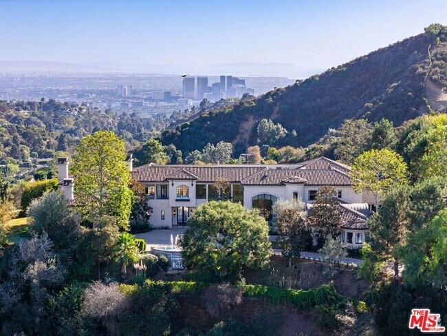 Building Photo - 8 Beverly Ridge Terrace Rental