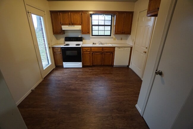 Photo - 3 BR, 1 BTH, 1 car garage