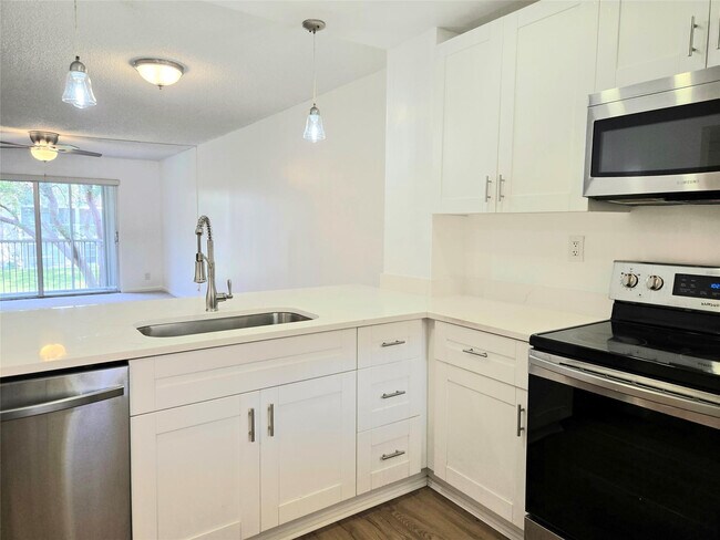 Photo - 1100 NW 87th Ave