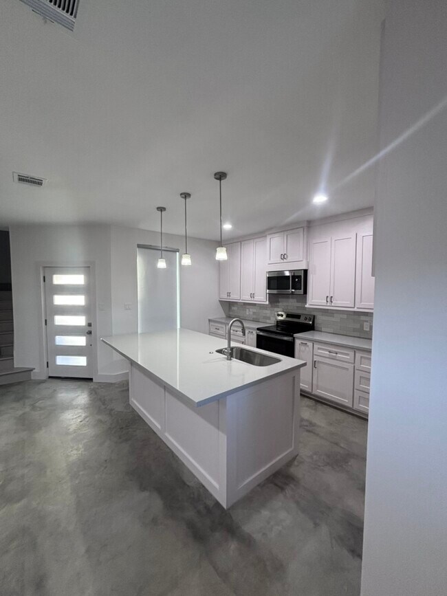 Photo - 12204 Hairston Cir Unit A