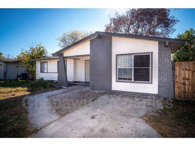 Photo - 6916 Shady Grove Dr